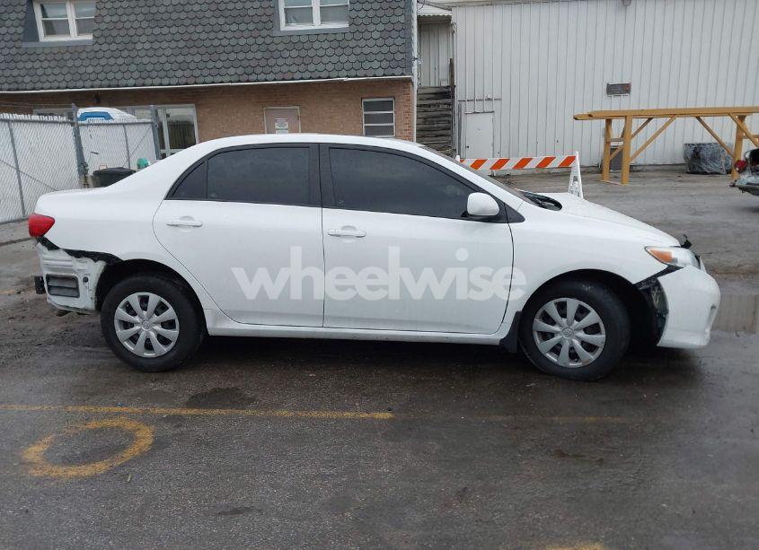 Photo 14 of 2011 Toyota Corolla LE (VIN 2T1BU4EE1BC688415)