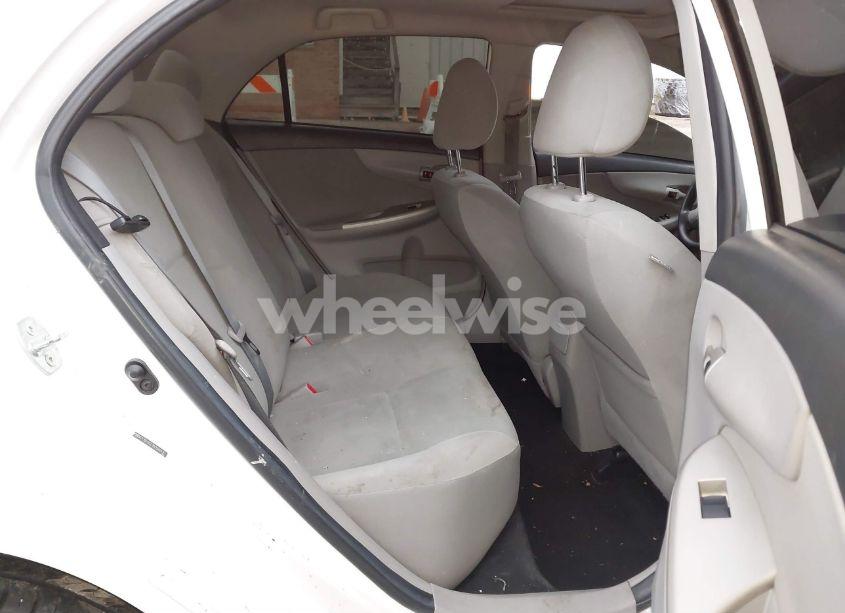 Photo 8 of 2011 Toyota Corolla LE (VIN 2T1BU4EE1BC688415)