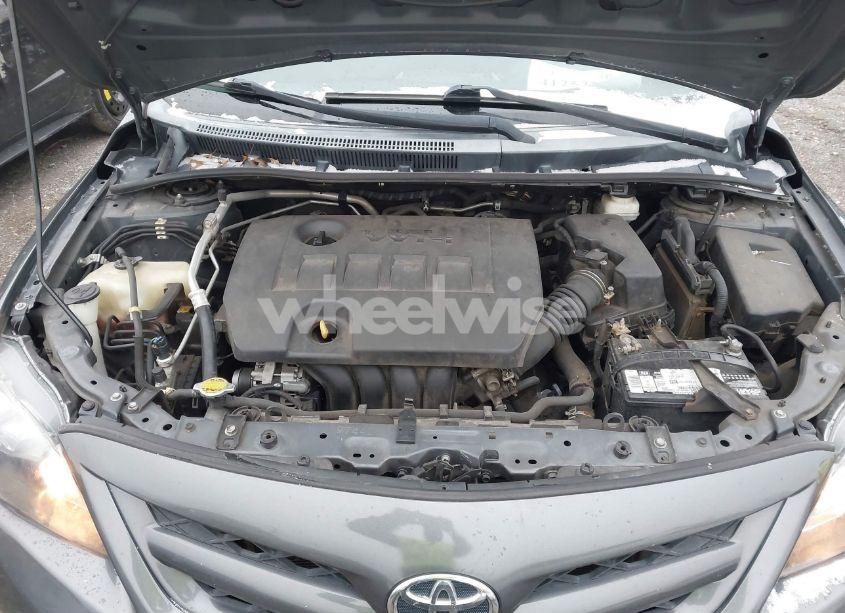 Photo 10 of 2011 Toyota Corolla S (VIN 2T1BU4EE1BC710106)
