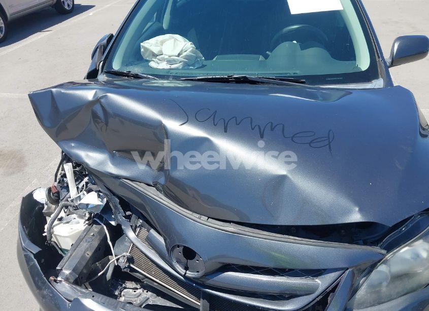 Photo 10 of 2011 Toyota Corolla S (VIN 2T1BU4EE1BC711661)