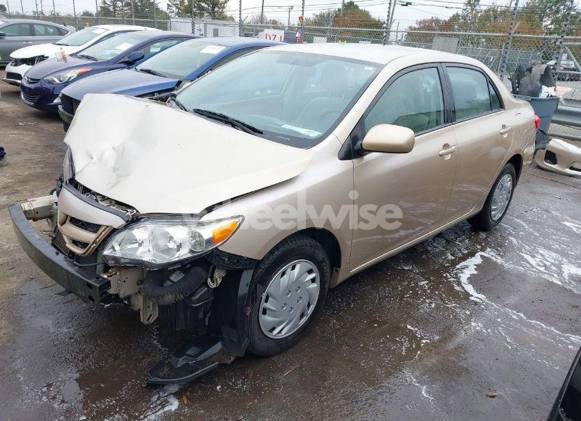 Photo 2 of 2011 Toyota Corolla LE (VIN 2T1BU4EE1BC712731)