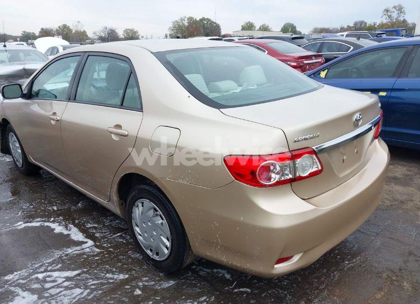 Photo 3 of 2011 Toyota Corolla LE (VIN 2T1BU4EE1BC712731)