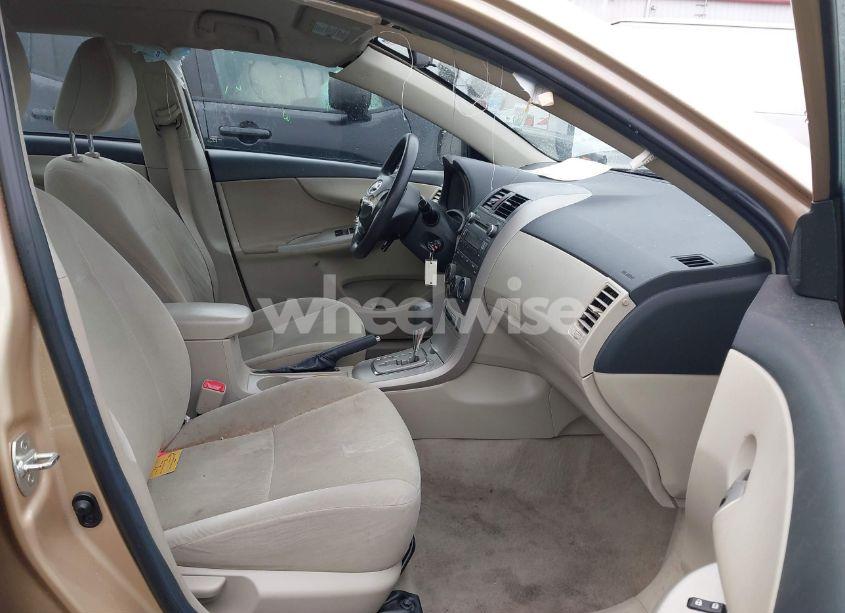 Photo 5 of 2011 Toyota Corolla LE (VIN 2T1BU4EE1BC712731)