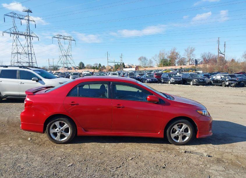 Photo 13 of 2011 Toyota Corolla S (VIN 2T1BU4EE1BC721669)