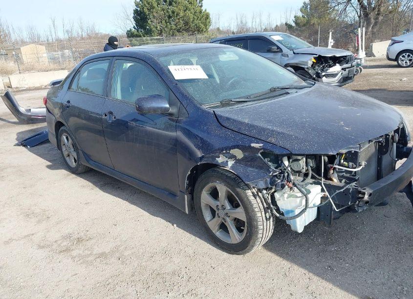 2011 Toyota Corolla S (VIN 2T1BU4EE1BC725415) main photo