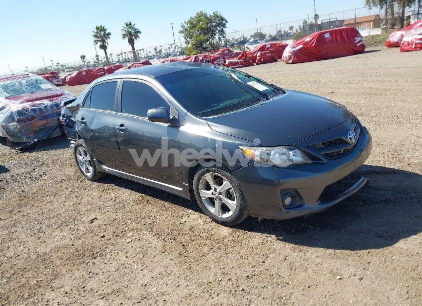 2011 Toyota Corolla S (VIN 2T1BU4EE1BC727990) main photo