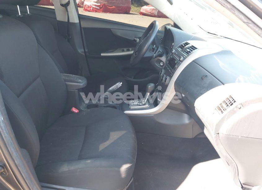 Photo 5 of 2011 Toyota Corolla S (VIN 2T1BU4EE1BC727990)