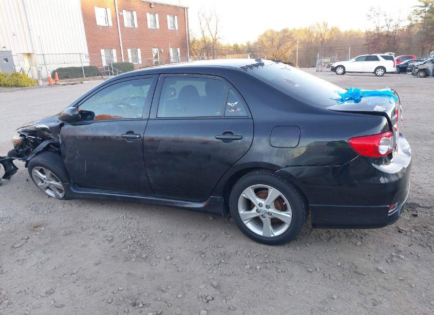 Photo 15 of 2011 Toyota Corolla S (VIN 2T1BU4EE1BC728251)