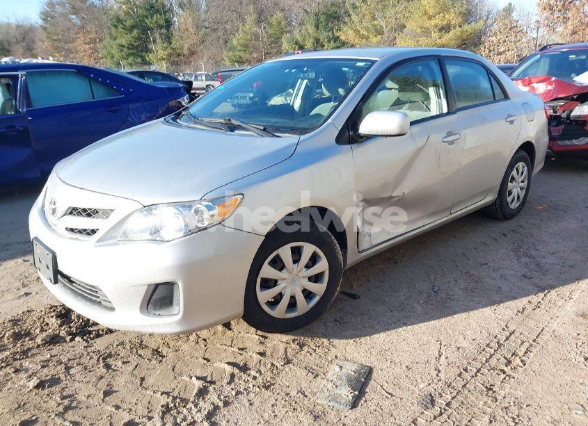 Photo 2 of 2011 Toyota Corolla LE (VIN 2T1BU4EE1BC751562)