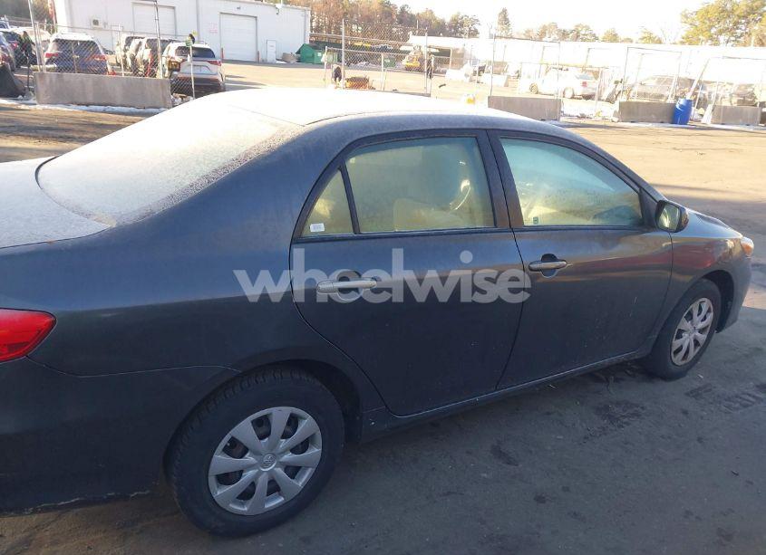 Photo 13 of 2011 Toyota Corolla LE (VIN 2T1BU4EE1BC752341)