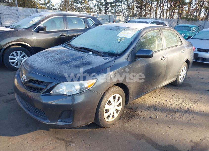 Photo 2 of 2011 Toyota Corolla LE (VIN 2T1BU4EE1BC752341)
