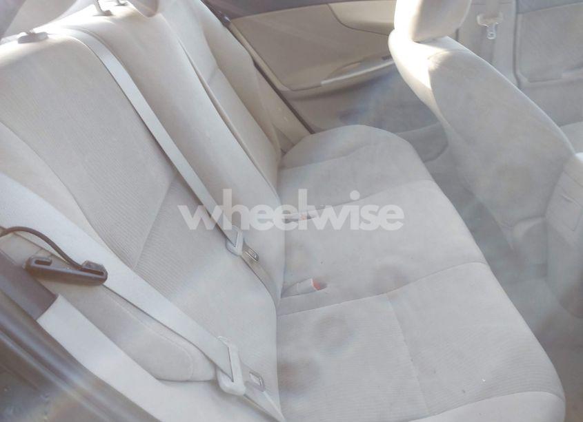 Photo 8 of 2011 Toyota Corolla LE (VIN 2T1BU4EE1BC752341)