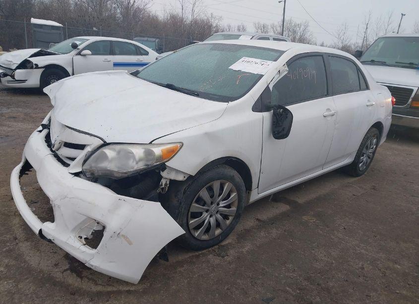 Photo 2 of 2012 Toyota Corolla LE (VIN 2T1BU4EE1CC757489)