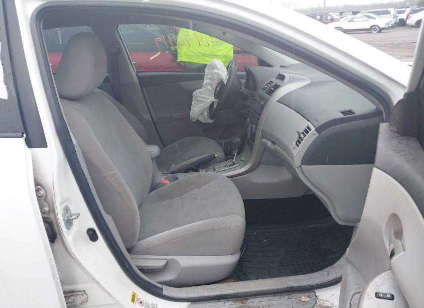 Photo 5 of 2012 Toyota Corolla LE (VIN 2T1BU4EE1CC757489)