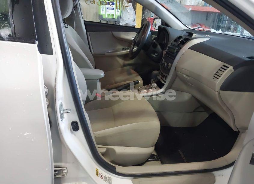 Photo 5 of 2012 Toyota Corolla LE (VIN 2T1BU4EE1CC770498)