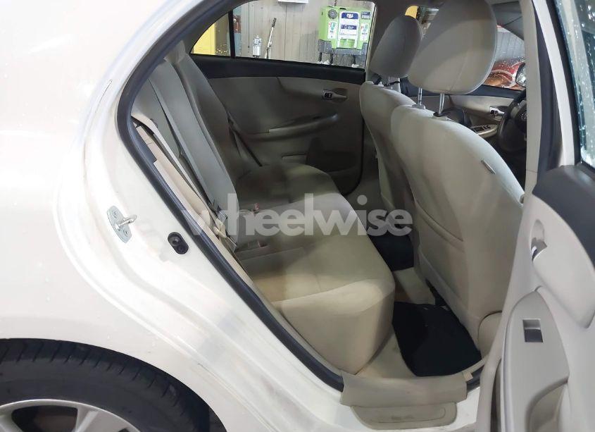 Photo 8 of 2012 Toyota Corolla LE (VIN 2T1BU4EE1CC770498)