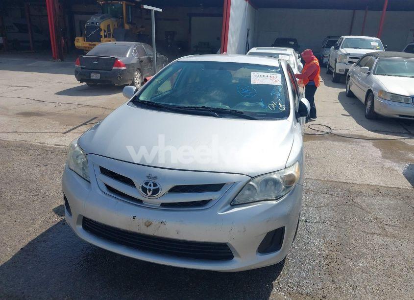 Photo 12 of 2012 Toyota Corolla LE (VIN 2T1BU4EE1CC773885)
