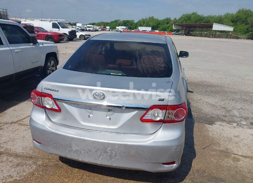 Photo 16 of 2012 Toyota Corolla LE (VIN 2T1BU4EE1CC773885)