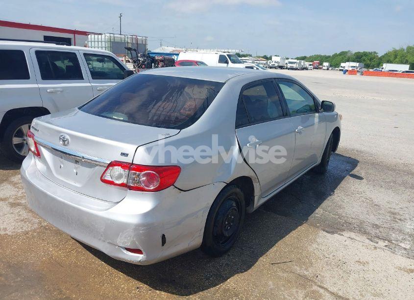 Photo 4 of 2012 Toyota Corolla LE (VIN 2T1BU4EE1CC773885)
