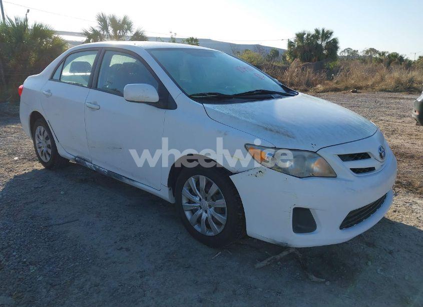 2012 Toyota Corolla LE (VIN 2T1BU4EE1CC775801) main photo