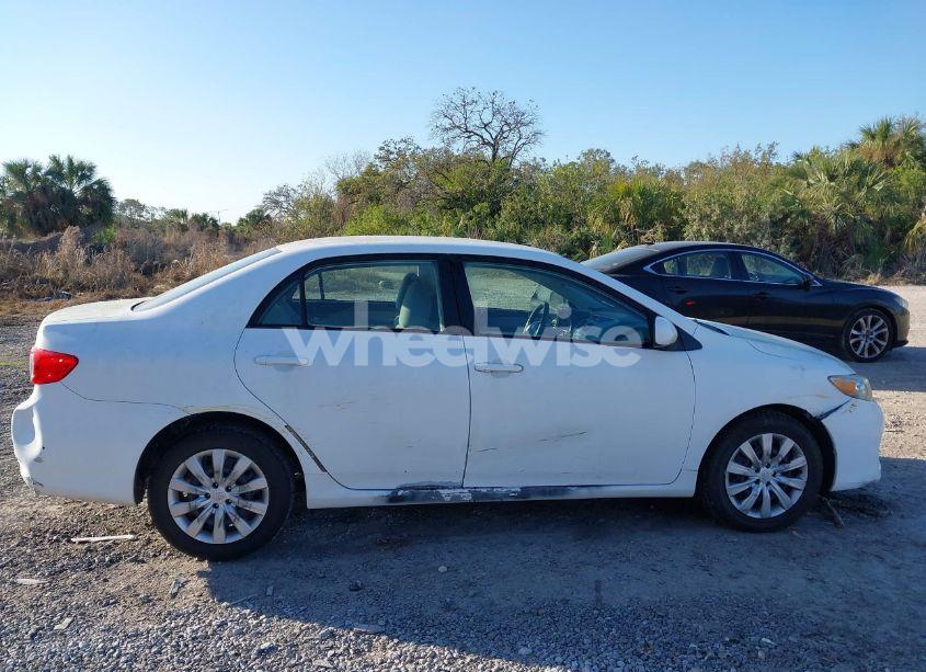 Photo 13 of 2012 Toyota Corolla LE (VIN 2T1BU4EE1CC775801)