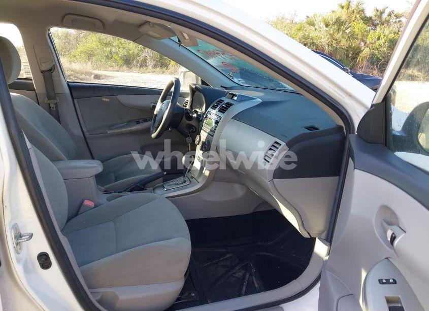 Photo 5 of 2012 Toyota Corolla LE (VIN 2T1BU4EE1CC775801)