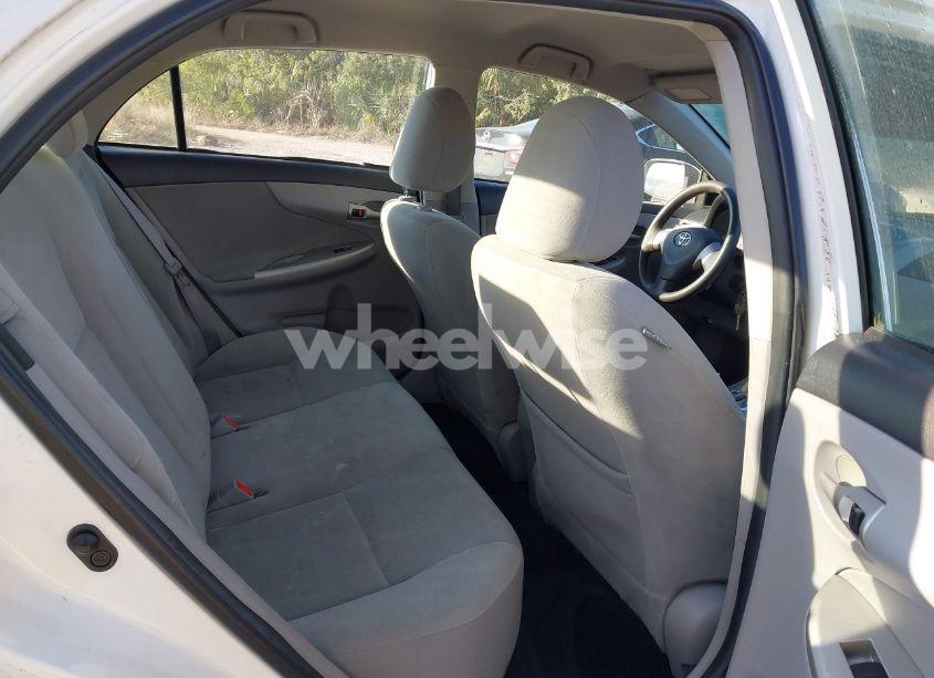 Photo 8 of 2012 Toyota Corolla LE (VIN 2T1BU4EE1CC775801)