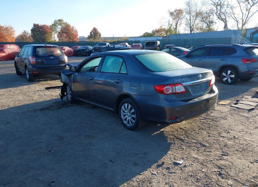 Photo 3 of 2012 Toyota Corolla LE (VIN 2T1BU4EE1CC798088)