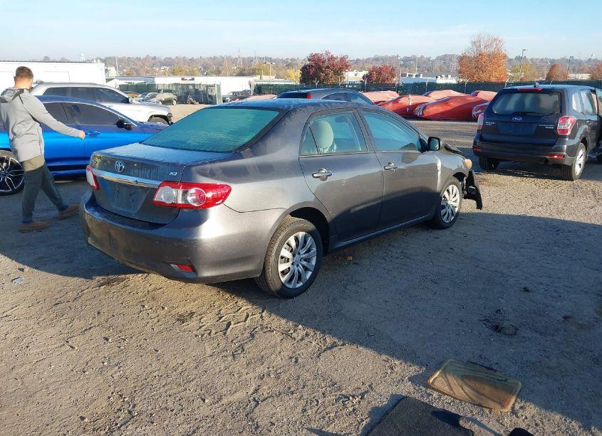 Photo 4 of 2012 Toyota Corolla LE (VIN 2T1BU4EE1CC798088)