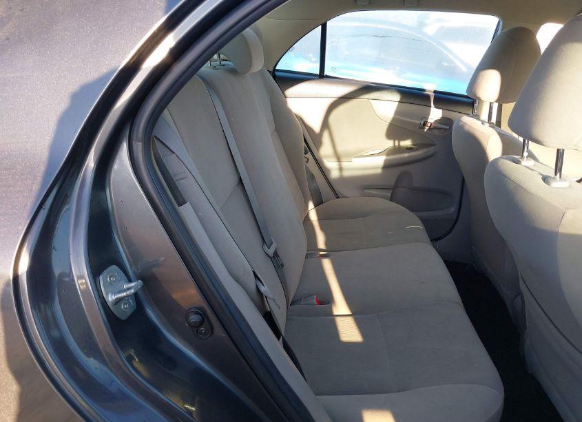 Photo 8 of 2012 Toyota Corolla LE (VIN 2T1BU4EE1CC798088)