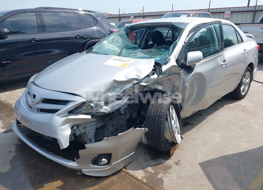 Photo 2 of 2012 Toyota Corolla S (VIN 2T1BU4EE1CC803984)