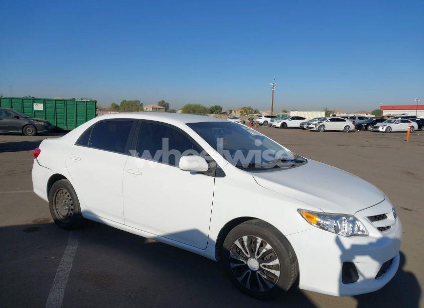 Photo 13 of 2012 Toyota Corolla LE (VIN 2T1BU4EE1CC804004)