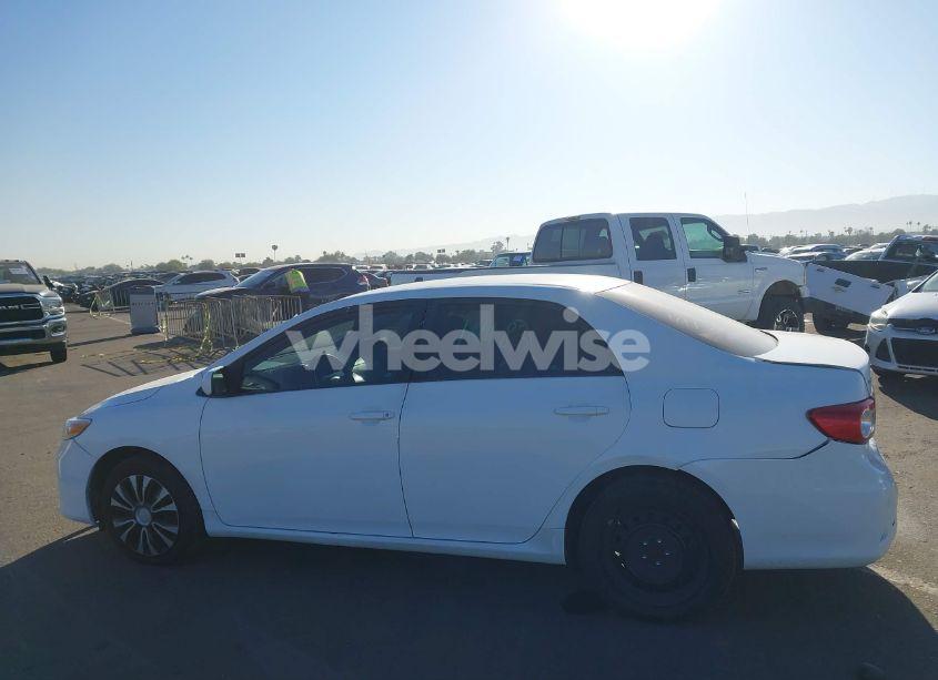 Photo 14 of 2012 Toyota Corolla LE (VIN 2T1BU4EE1CC804004)