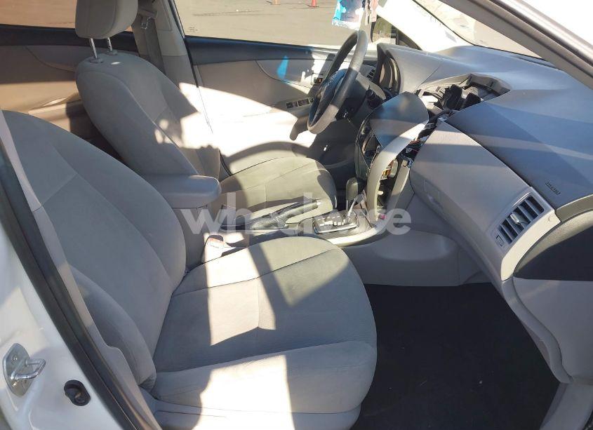 Photo 5 of 2012 Toyota Corolla LE (VIN 2T1BU4EE1CC804004)