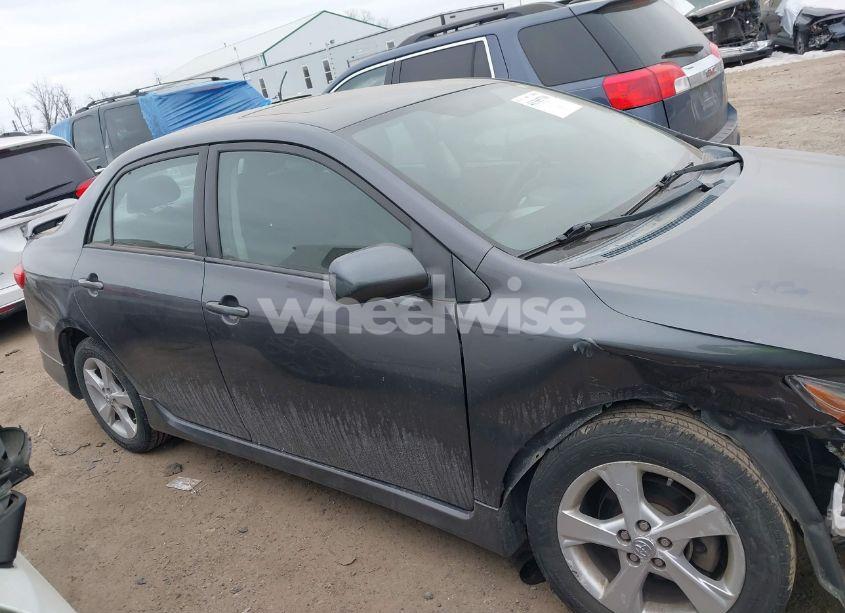 Photo 13 of 2012 Toyota Corolla S (VIN 2T1BU4EE1CC832465)