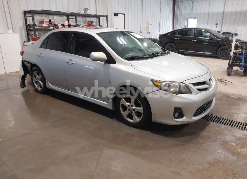 2012 Toyota Corolla S (VIN 2T1BU4EE1CC833762) main photo