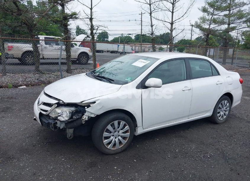 Photo 2 of 2012 Toyota Corolla LE (VIN 2T1BU4EE1CC835530)