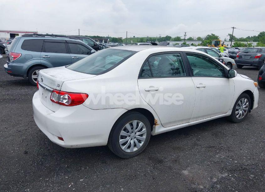 Photo 4 of 2012 Toyota Corolla LE (VIN 2T1BU4EE1CC835530)