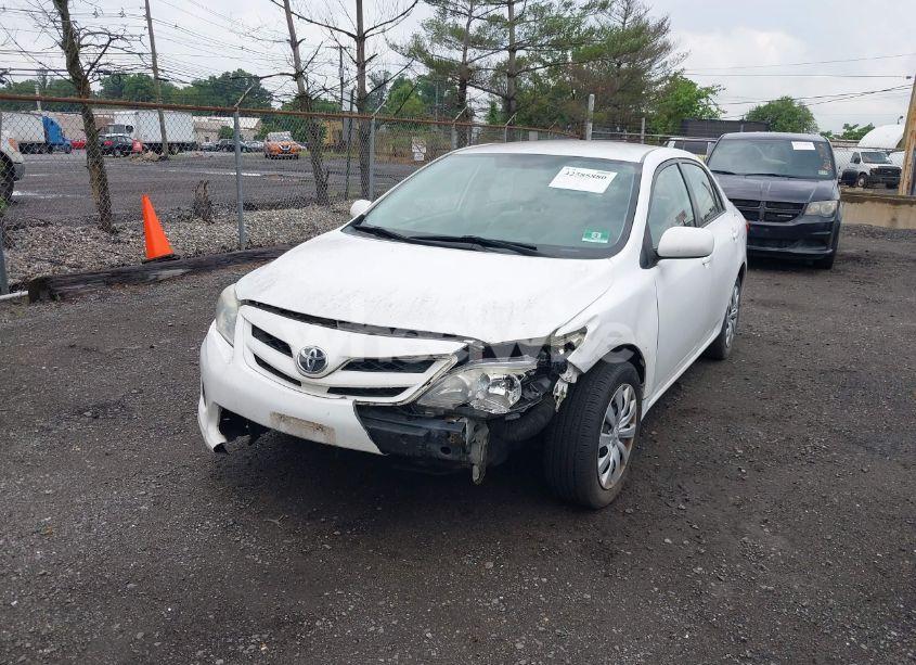 Photo 6 of 2012 Toyota Corolla LE (VIN 2T1BU4EE1CC835530)