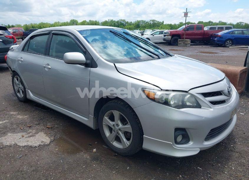 2012 Toyota Corolla S (VIN 2T1BU4EE1CC844034) main photo