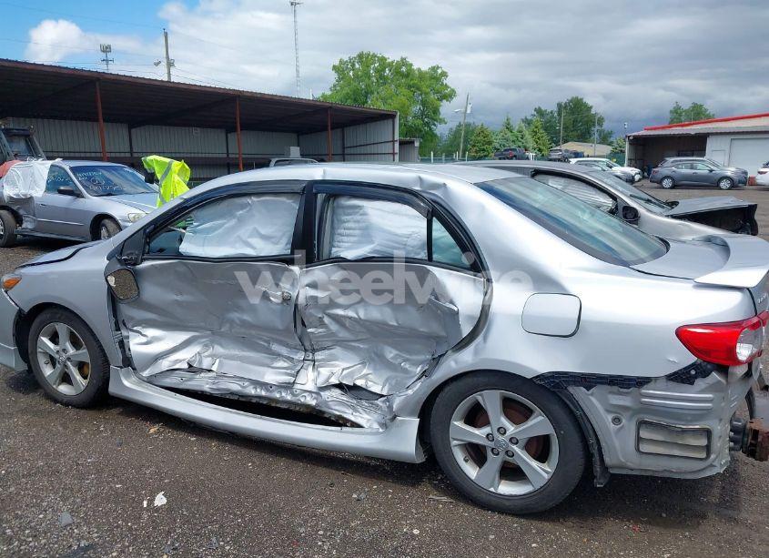 Photo 6 of 2012 Toyota Corolla S (VIN 2T1BU4EE1CC844034)