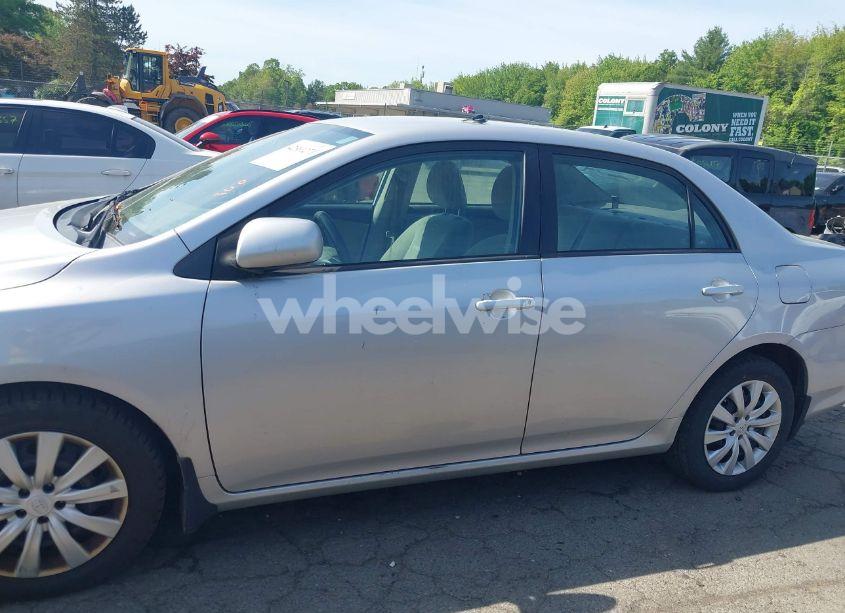 Photo 14 of 2012 Toyota Corolla LE (VIN 2T1BU4EE1CC850447)