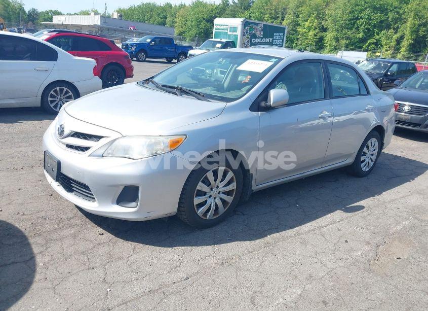 Photo 2 of 2012 Toyota Corolla LE (VIN 2T1BU4EE1CC850447)