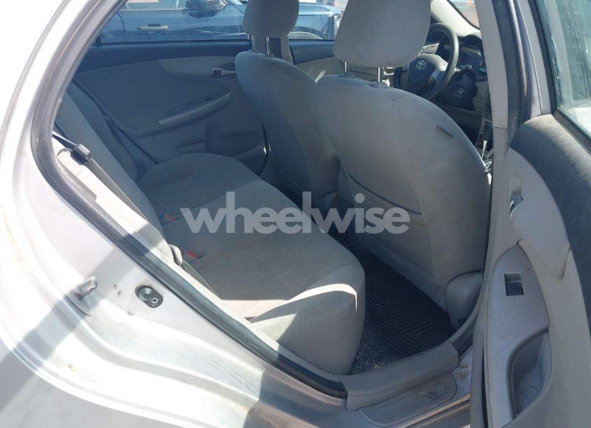 Photo 8 of 2012 Toyota Corolla LE (VIN 2T1BU4EE1CC850447)