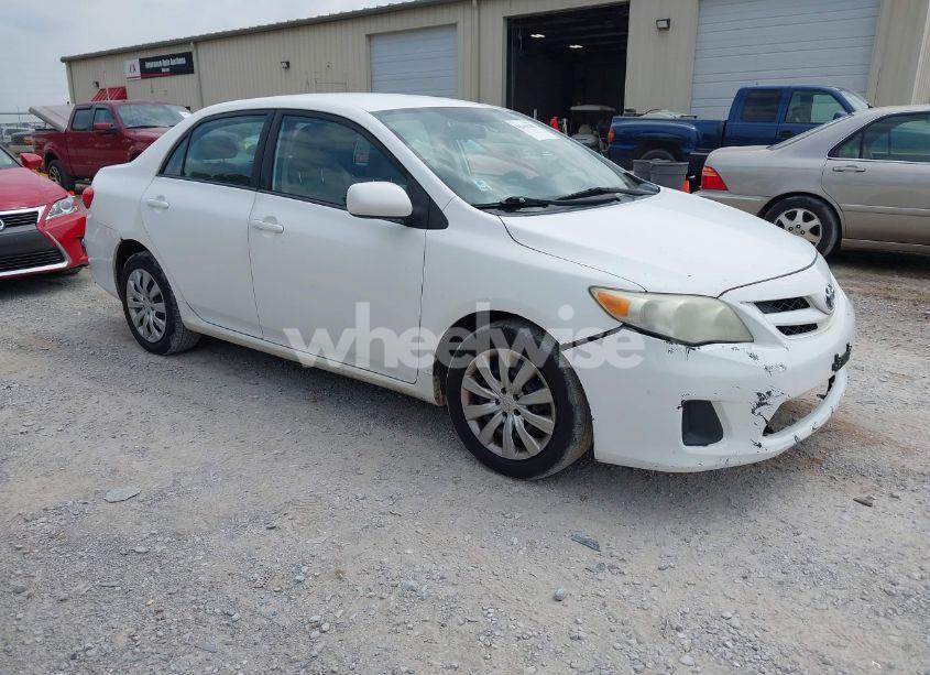 2012 Toyota Corolla LE (VIN 2T1BU4EE1CC856992) main photo
