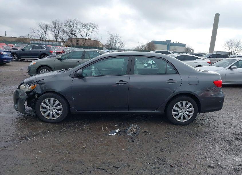 Photo 13 of 2012 Toyota Corolla LE (VIN 2T1BU4EE1CC863179)