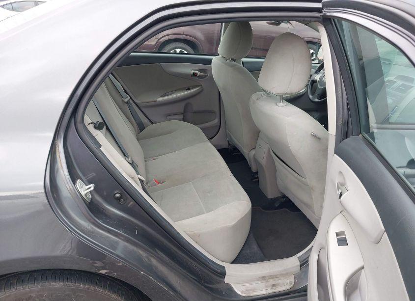 Photo 8 of 2012 Toyota Corolla LE (VIN 2T1BU4EE1CC863179)