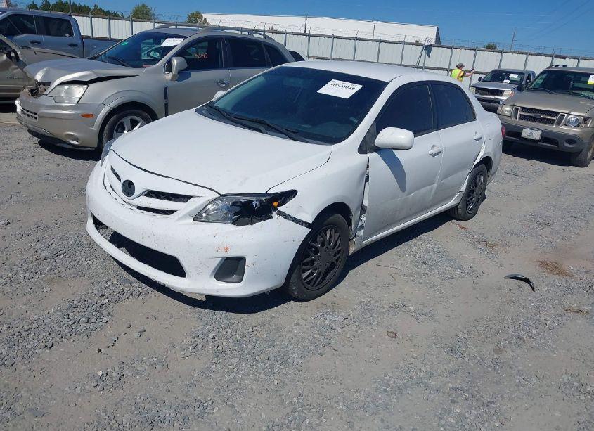 Photo 2 of 2012 Toyota Corolla LE (VIN 2T1BU4EE1CC866101)
