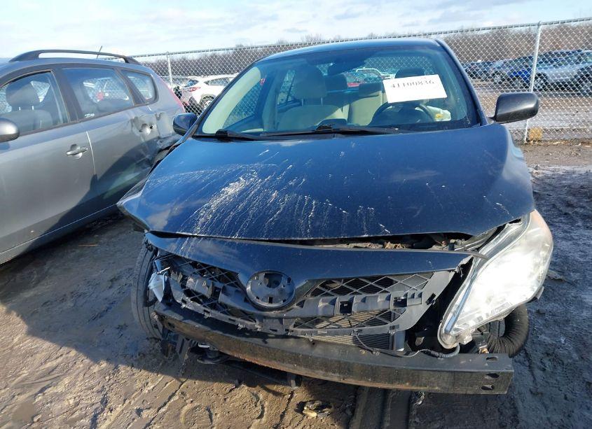 Photo 12 of 2012 Toyota Corolla LE (VIN 2T1BU4EE1CC874005)