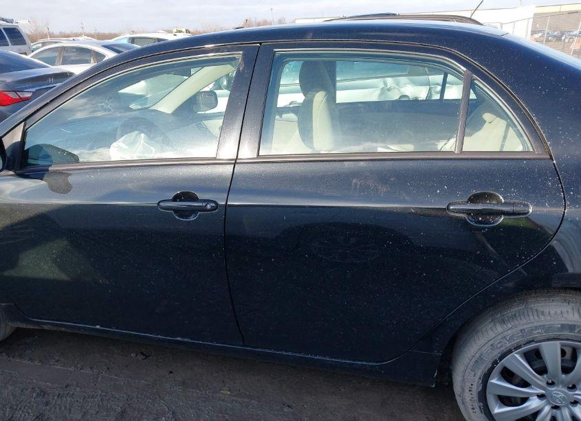 Photo 14 of 2012 Toyota Corolla LE (VIN 2T1BU4EE1CC874005)